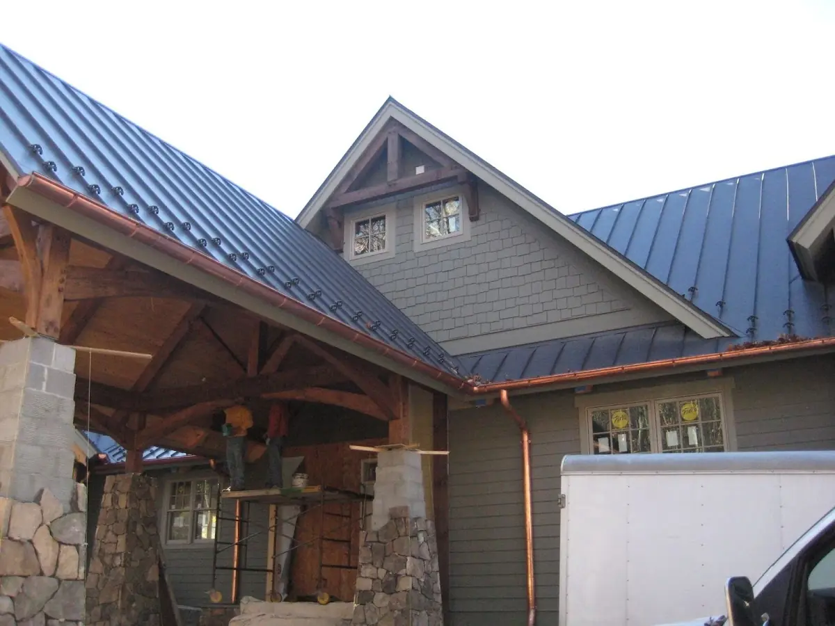 Craftsman Roofing team delivering quality roofing work in Hilliard Run